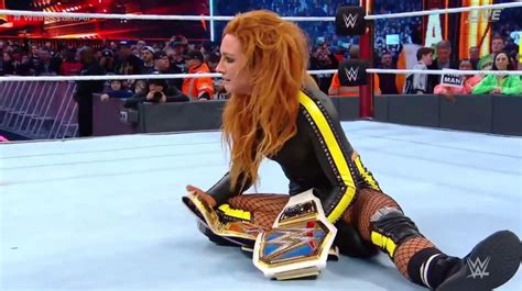 Wwe Wrestlemania Becky Lynch Defeats Ronda Rousey Charlotte Flair