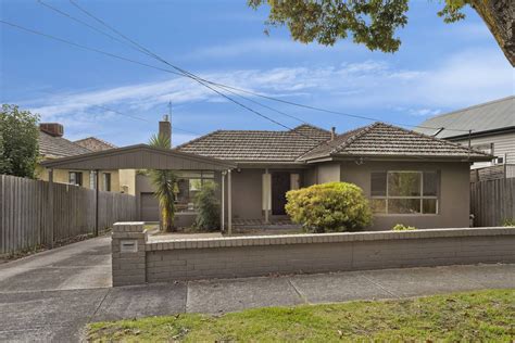 9 Frank Street Box Hill South Vic 3128 Domain