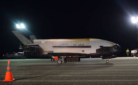 SpaceFlight 360 Air Force S X 37B Space Shuttle Returns From Record