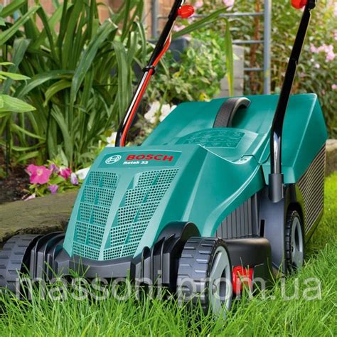 Газонокосилка электрическая Bosch Rotak 32 с роторным ножом 1.2 кВт ...