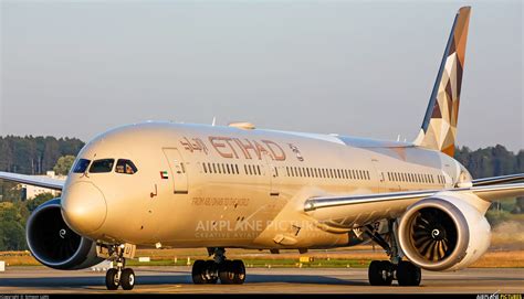 Etihad Airways Boeing 787 9 Dreamliner Photo By Simeon Lüthi Boeing