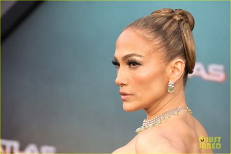 Jennifer Lopez Attends Atlas Premiere Sans Ben Affleck But Flaunts