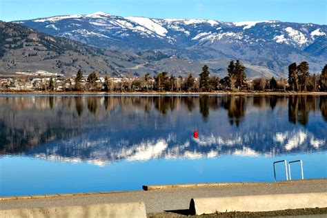 Osoyoos: Canada’s Desert Wine Country - RVing with Rex