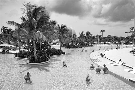 Adventure of the Seas - Perfect Day at CocoCay