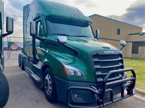 2021 Freightliner Cascadia 126 Vanguard Truck Centers