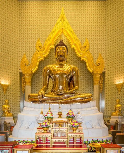 Wat Traimit Temple De Bouddha D Or Photo Stock Image Du Bangkok