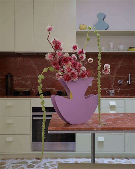 Sculptural Vases by Nicole Lawrence X Hattie Molloy | Yellowtrace