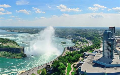 Over Million Tourists Visit Niagara Falls Each Year The Insiders