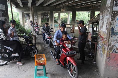 Jalur Alternatif Sepeda Motor Munuju Puncak