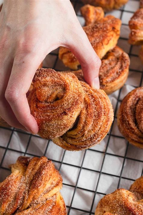 Cinnamon Sugar Puff Pastry Knots Two Market Girls Easy Cinnamon Cinnamon Rolls Puff Pastry