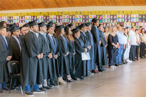 ANSL Egresados de la Universidad de La Punta celebraron sus títulos