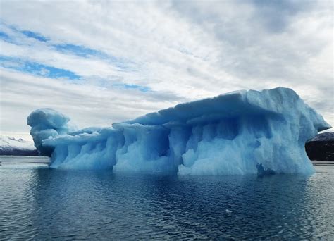 El iceberg más grande del mundo se desprende de la Antártida