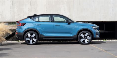 Volvo C40 vs XC40: When Style Costs You More - Motorborne