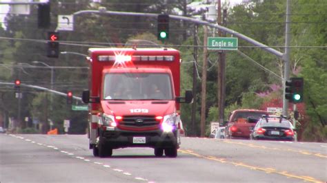 Sacramento Metro Fire District Medic 109 Responding Code 3 Youtube