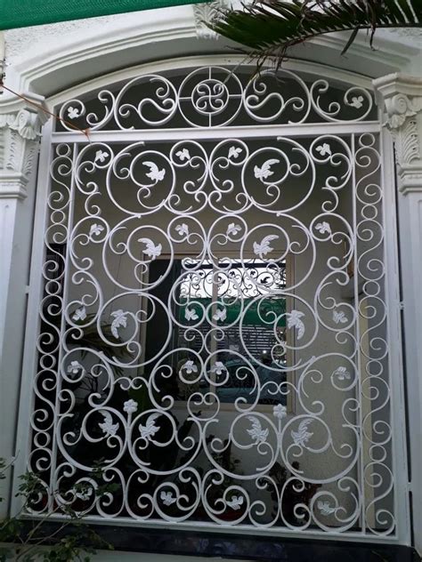 Antique Mild Steel Ornamental Window Grills For Apartment At Rs 2500