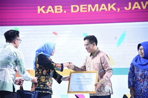 Pemkab Bandung Raih Penghargaan Pendidikan Vokasi Dari Kemendikbud