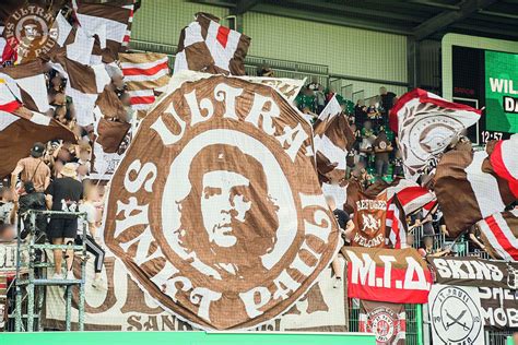 Ultrà Sankt Pauli 2002 Wenig Punkte viele Bilder