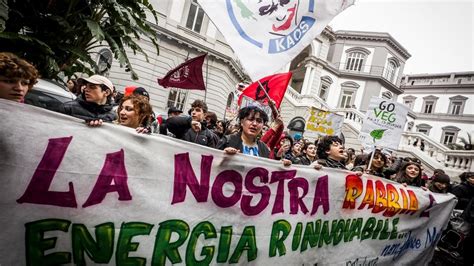 Sciopero Globale Per Il Clima I Fridays For Future Tornano In Piazza