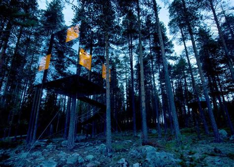 The Mirrorcube / Harads, Sweden — DOMstay | Design-led Holiday Homes