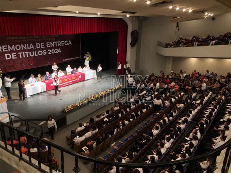 Realizan Ceremonia De Entrega De Títulos Técnicos Profesionales A