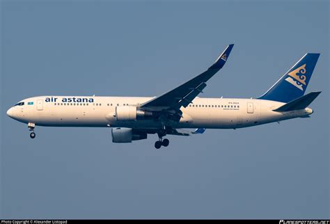 P4 KEA Air Astana Boeing 767 3KYER WL Photo By Alexander Listopad ID