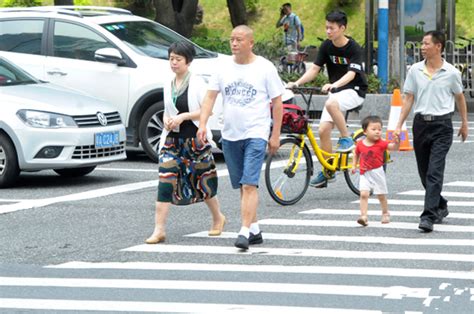 各位广东车主注意了！深圳新增88套电子警察上岗专门抓拍斑马线不让行人！搜狐汽车搜狐网