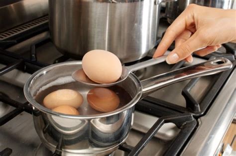 Trik Masak Telur Rebus Yang Mulus Dijamin Gak Akan Retak Kalau Ikuti 4