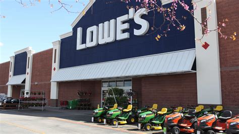 Lowe's to close 51 stores, 2 in Michigan