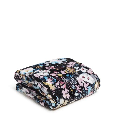 Vera Bradley Women S Fleece Plush Throw Blanket Artist S Garden