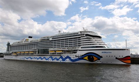 Erstes AIDA Cruises Schiff Mit Biokraftstoff Bebunkert An Bord