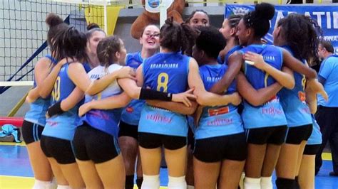 Vôlei feminino vai à fase final dos Abertos da Juventude Portal