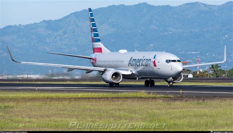 N976NN American Airlines Boeing 737 823 WL Photo By Alonso Cisneros