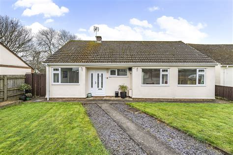 Bedroom Bungalow For Sale In Beesmoor Road Frampton Cotterell