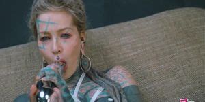 Anuskatzz Shoves A Stainless Steel Dildo Up Her Ass Tnaflix