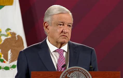 López Obrador anuncia revisión a libros de texto de la SEP Notisistema