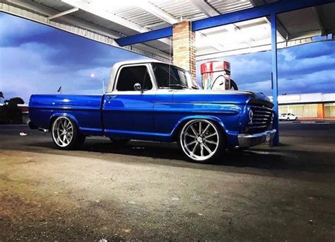 Superb Ford F100 | Classic ford trucks, Old ford trucks, Ford pickup trucks