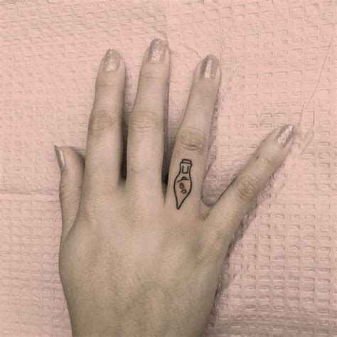 Blackwork Tattoos On Fingers Tattoogrid Net