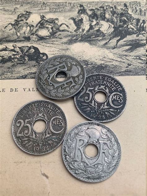 Lot 12 pièces de monnaie françaises anciennes de 25 carats en forme de