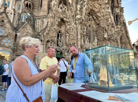 Barcelona Sagrada Família Tour mit Zugang ohne Anstehen GetYourGuide