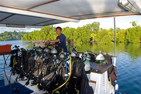 Febrina South Pacific Dive Holiday Liveaboard For Papua New Guinea