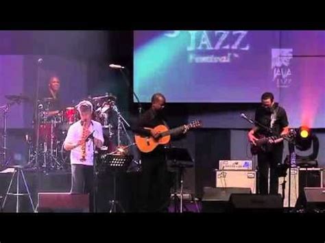 Earl Klugh Living Inside Your Love Live At Java Jazz Festival