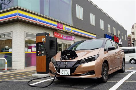 ミニストップでev充電サービス開始、神奈川県の3店舗にプラゴを設置 1枚目の写真・画像 レスポンス（responsejp）