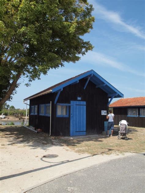 Caruso Le Port De La Hume Et Sa Plage Surveill E Bassin D Arcachon