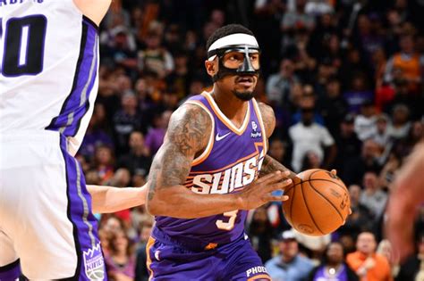 Suns Injury Update Bradley Beal Leaves With A Hamstring Injury