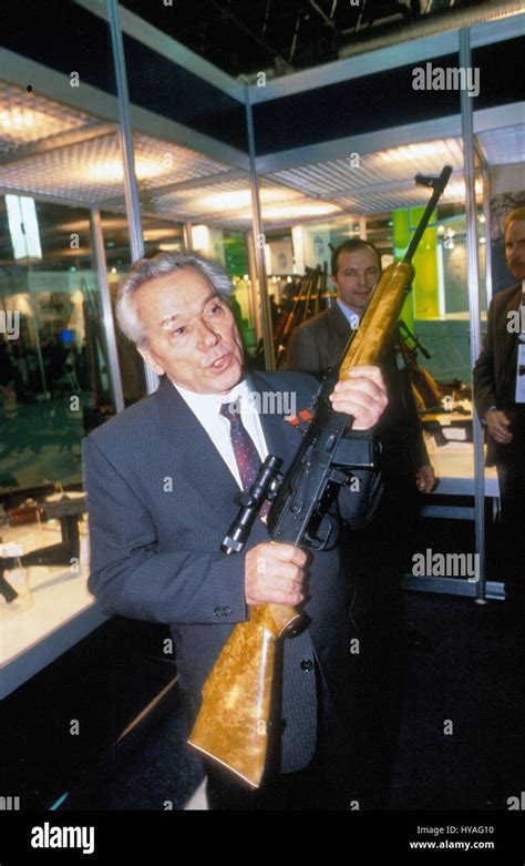 Mikhail Kalashnikov Dise Ador E Inventor Del Fusil De Asalto Ak