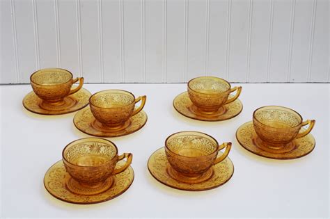 Indiana Daisy Pattern Vintage Glass Cups Saucers Set For 6 Dark Amber