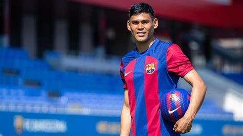 El Boliviano Jaume Cu Llar Es Nuevo Jugador Del Barcelona B