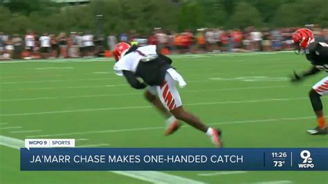 Jamarr Chase Makes One Handed Catch At Bengals Training Camp