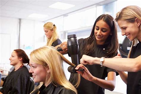 Brevet Professionnel Des M Tiers De La Coiffure De L Ifec Caen