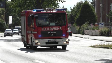 Haus Brennt In Voller Ausdehnung Feu Einsatzfahrten Feuerwehr